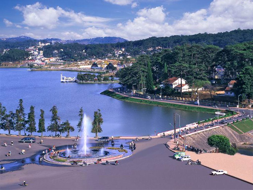 Đà Lạt là điểm du lịch thu hút đông đảo du khách trong và ngoài nước.